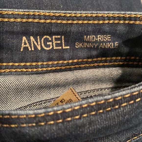 DL1961 Angel Mid Rise Jeans - Picture 7 of 13